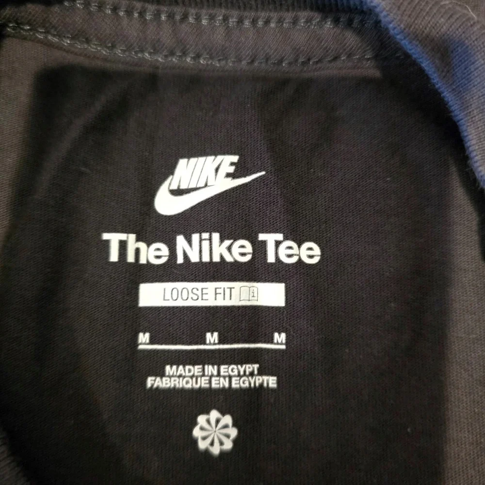 Nike Essential Pegasus Soaring Oversized Graphic Tee Off Noir Womens M IB8933